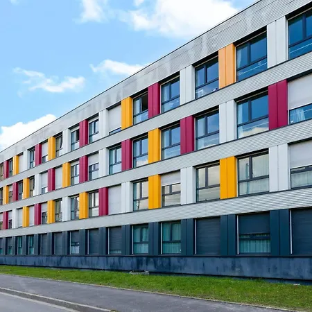 Apartment 98 - Le Lokup - Wifi - Proche Tram Reims