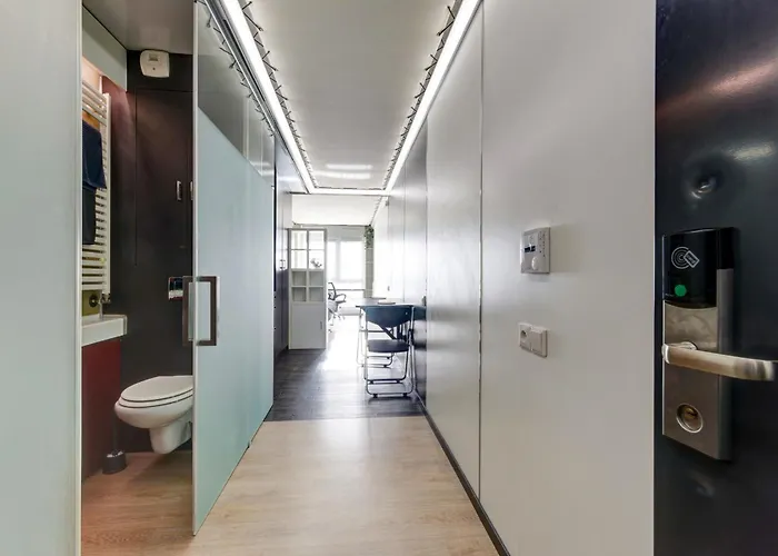 98 - Le Lokup - Wifi - Proche Tram * Реймс