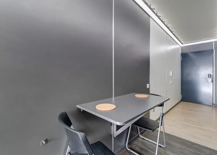 98 - Le Lokup - Wifi - Proche Tram Апартаменты *